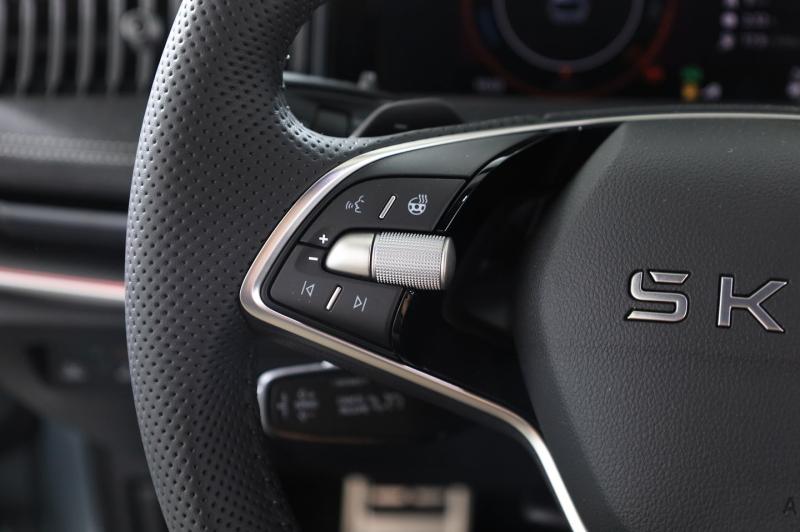 Škoda Superb Combi Sportline iV TSI DSG