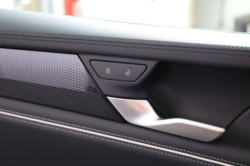 VW Passat Variant Business TDI DSG