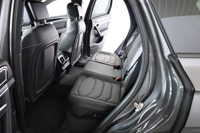 VW Touareg R-Line TDI 4MOTION