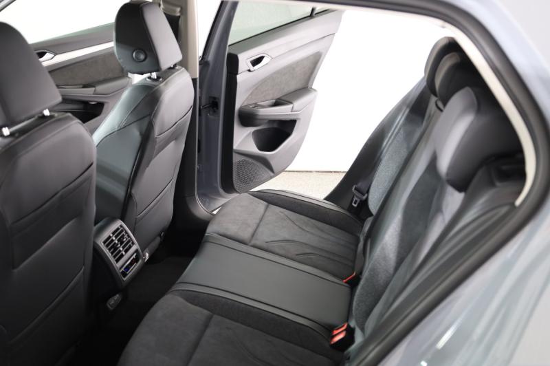 VW Golf Rabbit eHybrid DSG 150 kW