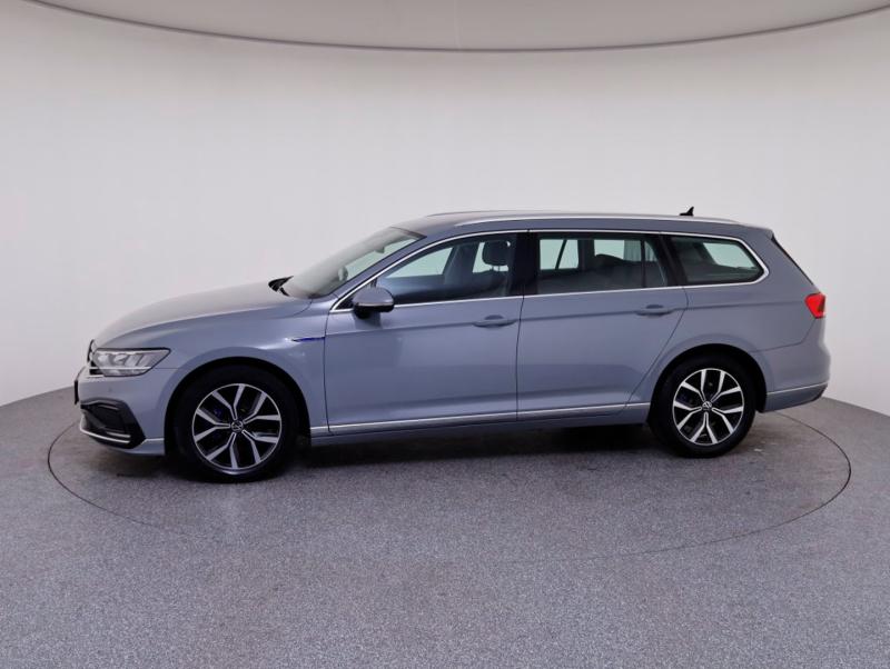 VW Passat GTE Variant