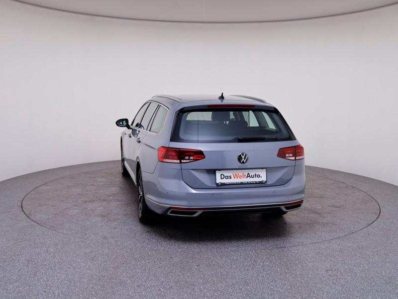 VW Passat GTE Variant