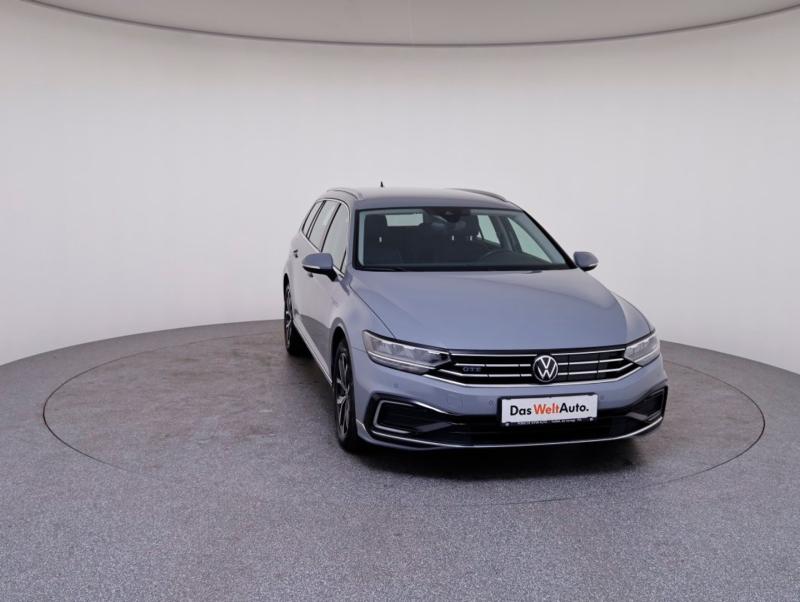 VW Passat GTE Variant