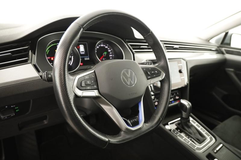 VW Passat GTE Variant