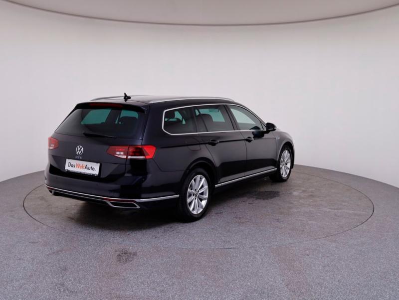 VW Passat GTE Variant