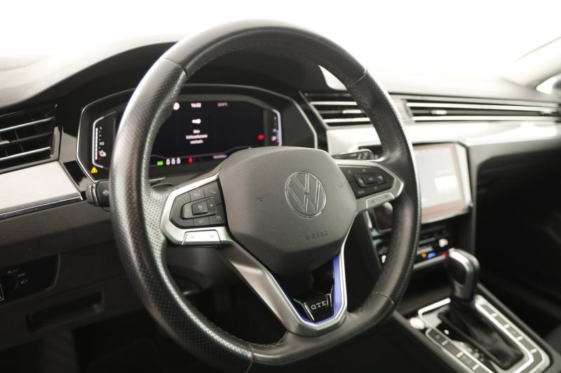 VW Passat GTE Variant