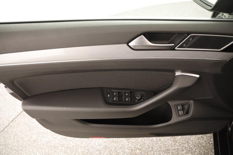 VW Passat GTE Variant