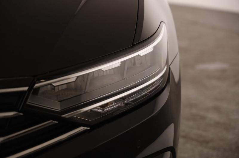 VW Passat GTE Variant