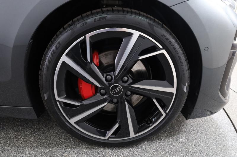 Audi A6 Avant e-tron quattro business