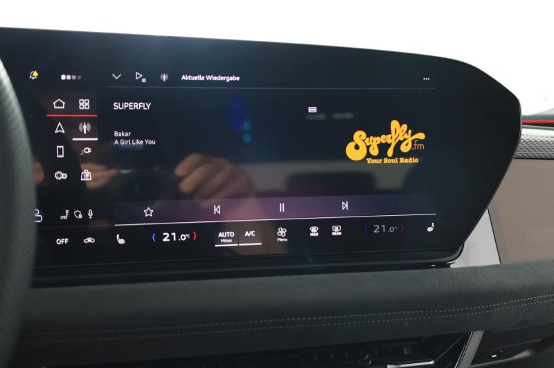 Audi A6 Avant e-tron quattro business