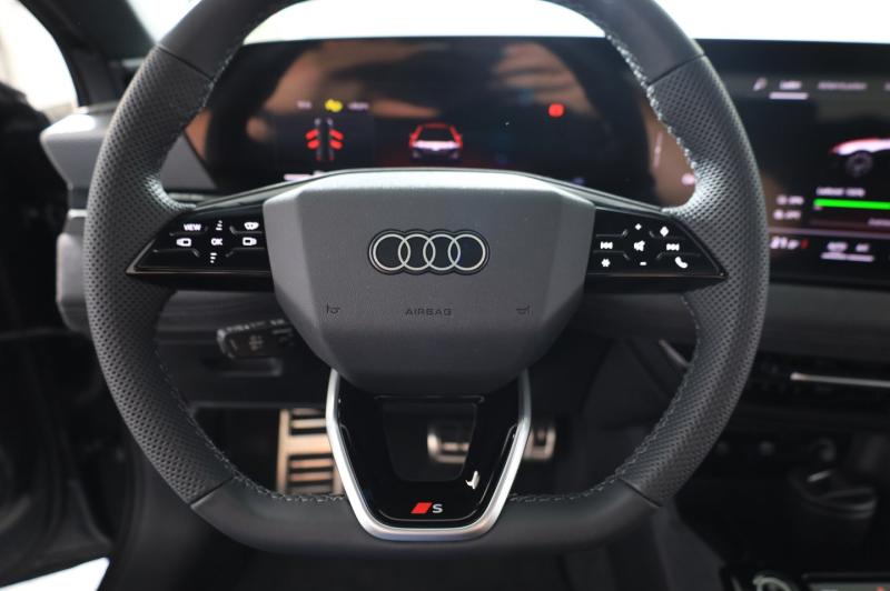 Audi A6 Avant e-tron quattro business
