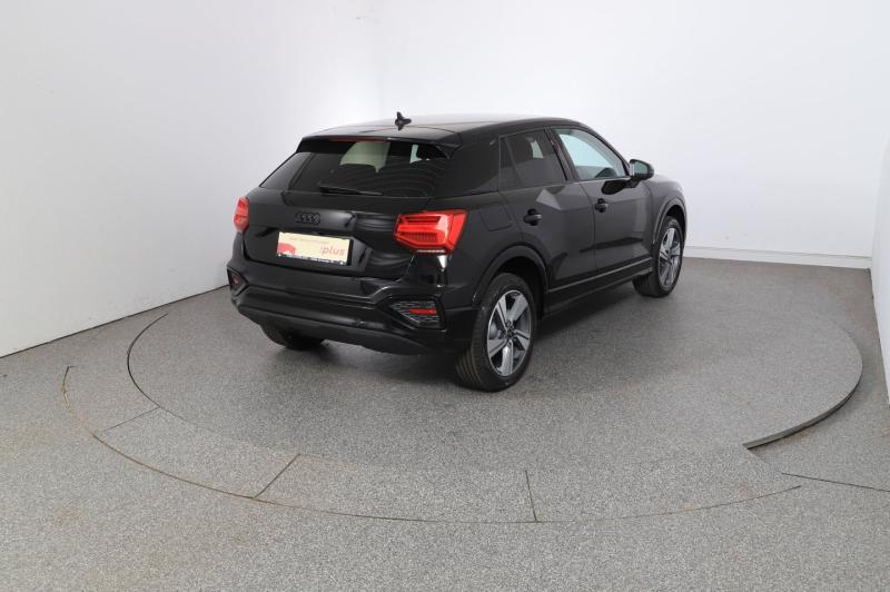 Audi Q2 30 TFSI admired
