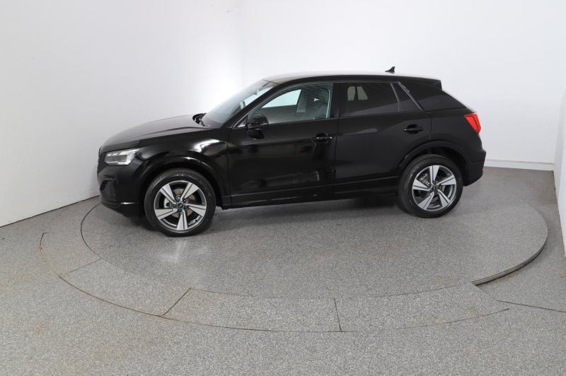 Audi Q2 30 TFSI admired