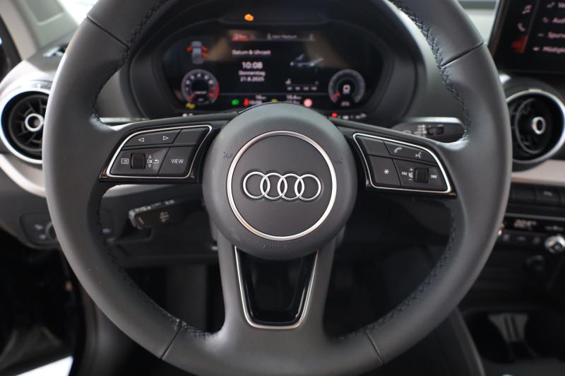 Audi Q2 30 TFSI admired