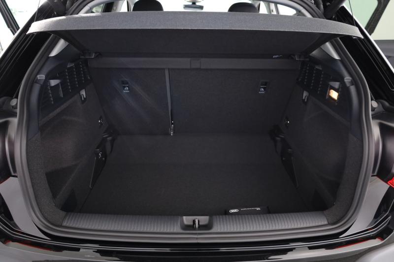 Audi Q2 30 TFSI admired