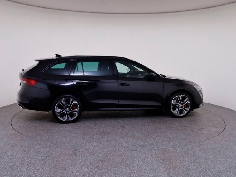 Škoda OCTAVIA Combi RS iV 245 DSG
