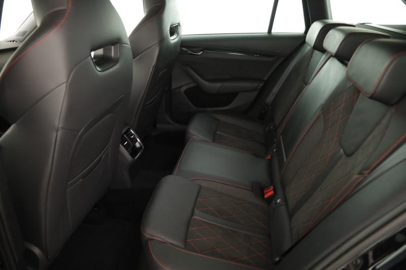 Škoda OCTAVIA Combi RS iV 245 DSG