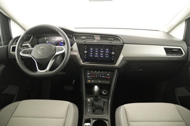 VW Touran Life TSI DSG