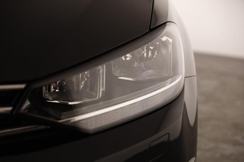 VW Touran Life TSI DSG