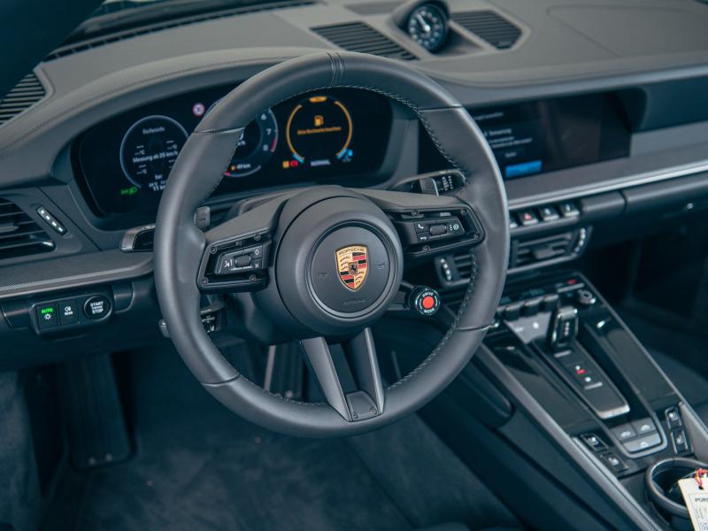 Porsche 911 Carrera Cabriolet