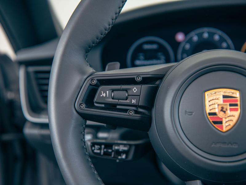 Porsche 911 Carrera Cabriolet