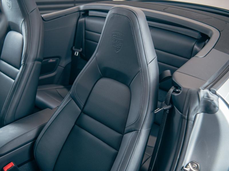 Porsche 911 Carrera Cabriolet