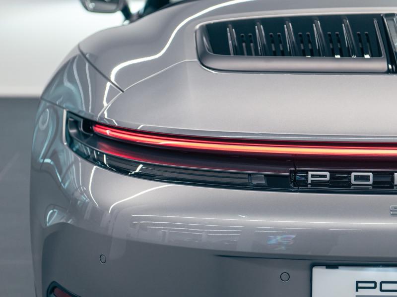 Porsche 911 Carrera Cabriolet