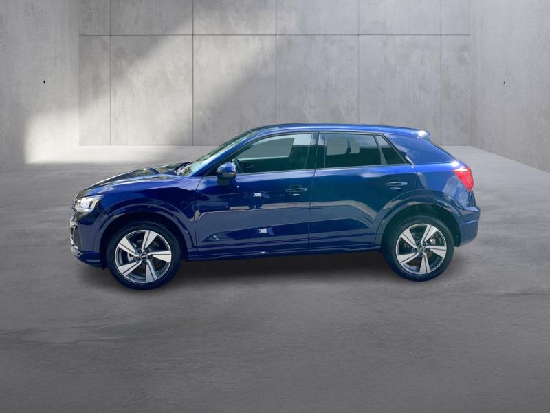 Audi Q2 30 TFSI admired