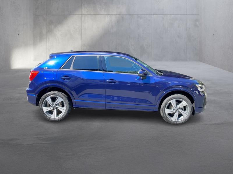 Audi Q2 30 TFSI admired