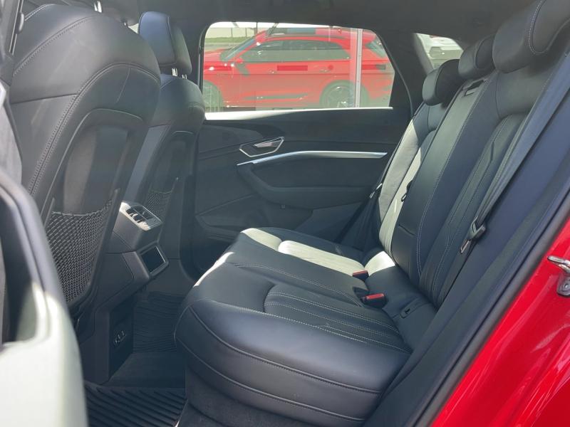 Audi e-tron S 370 kW