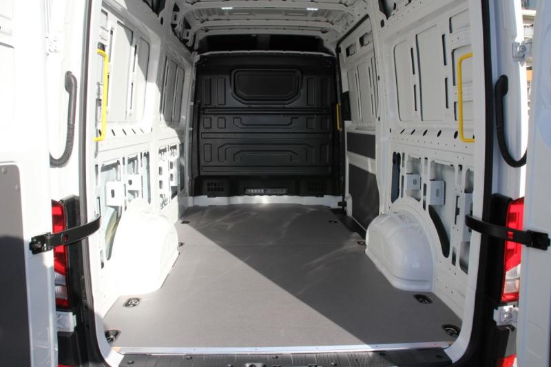 VW Crafter 35 Kastenwagen L3H3 TDI