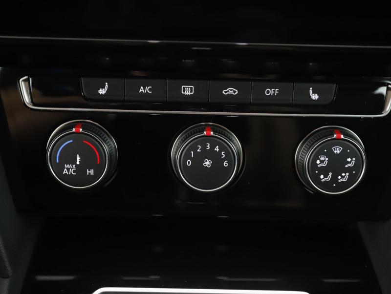 VW Arteon 2,0 TSI R-Line DSG