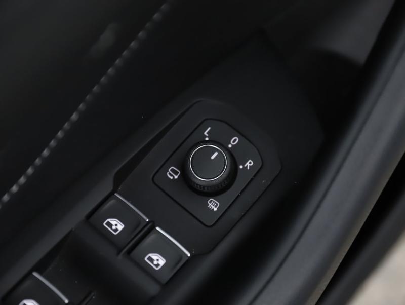 VW Arteon 2,0 TSI R-Line DSG