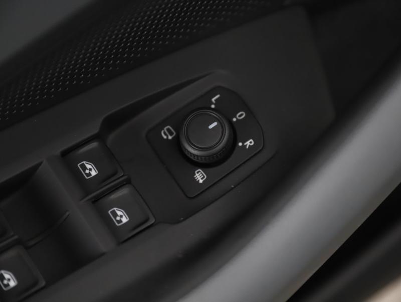 VW Passat Variant Business TDI DSG