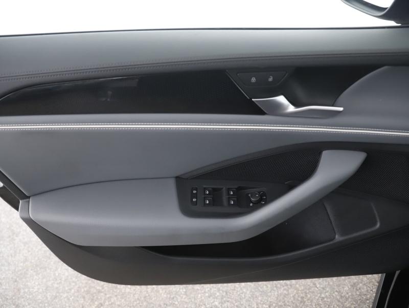 VW Passat Variant Business TDI DSG