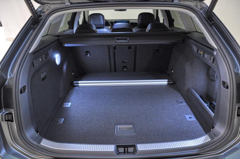 VW Passat Variant Business TDI DSG