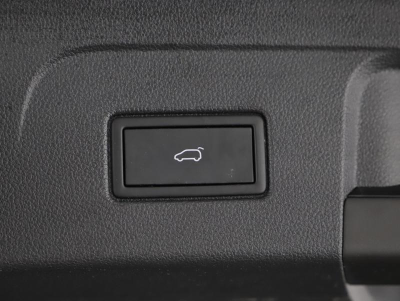 VW Touran Comfortline TDI SCR DSG