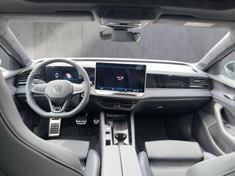 VW Passat Variant Sport TDI 4MOTION DSG