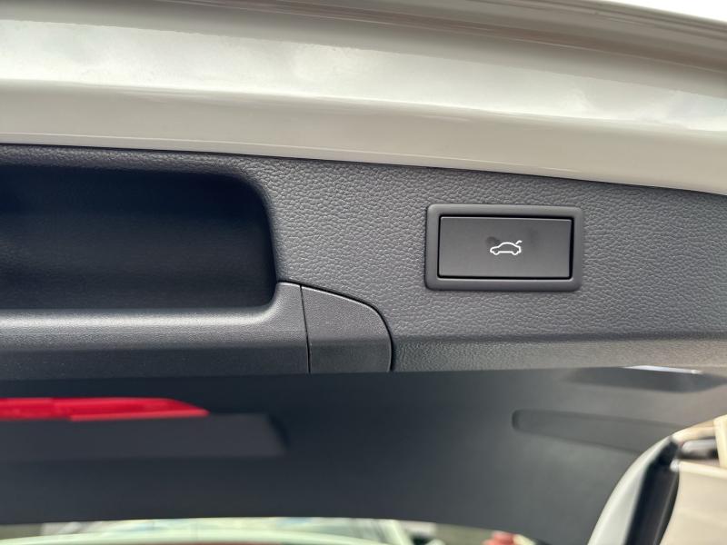 VW Passat Variant Sport TDI 4MOTION DSG