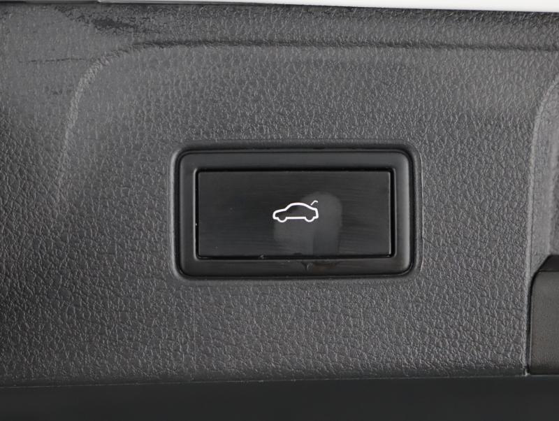 VW Passat GTE Variant