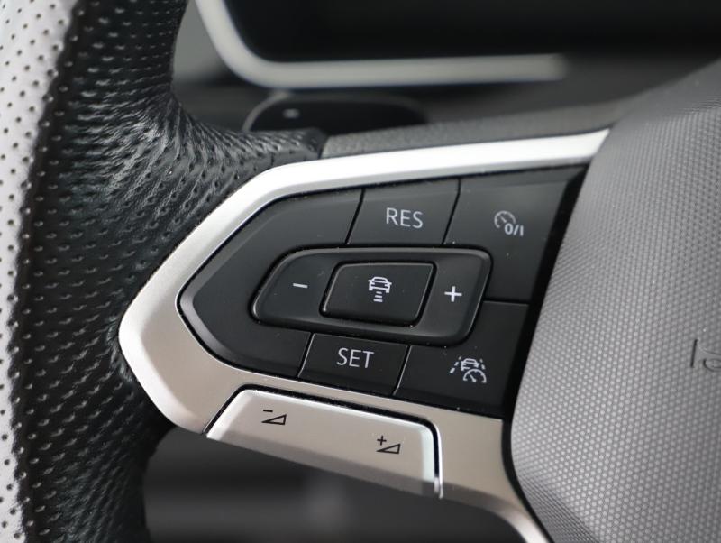 VW Passat GTE Variant