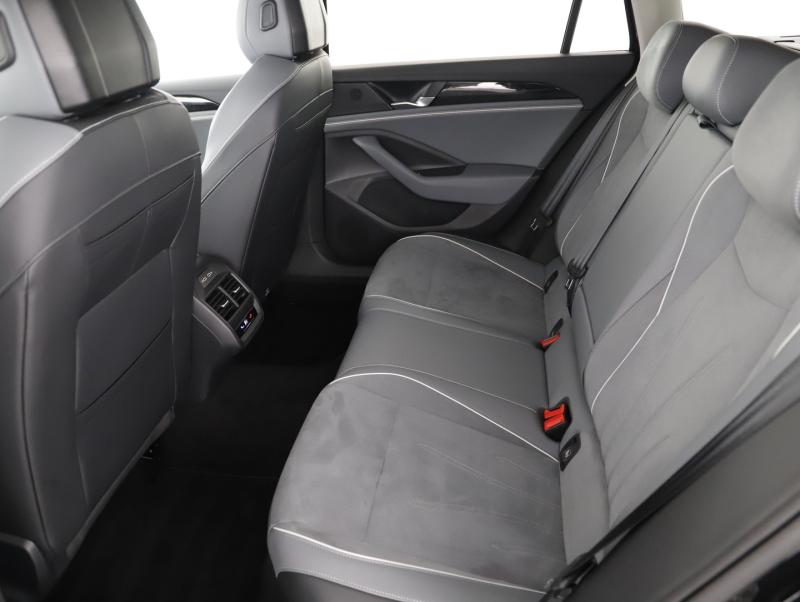 VW Passat Variant Business TDI DSG