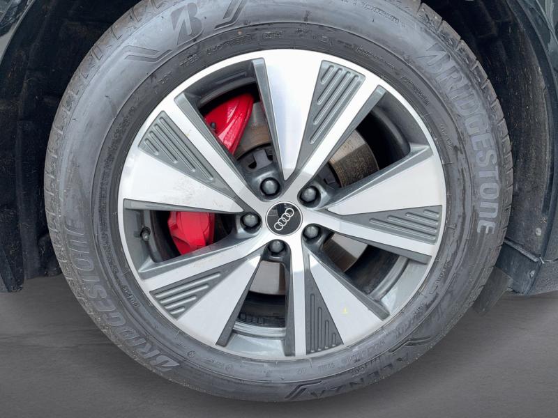 Audi Q8 55 e-tron quattro business