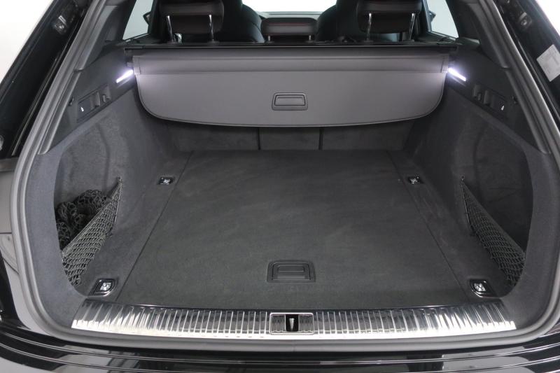 Audi Q8 55 e-tron quattro S line