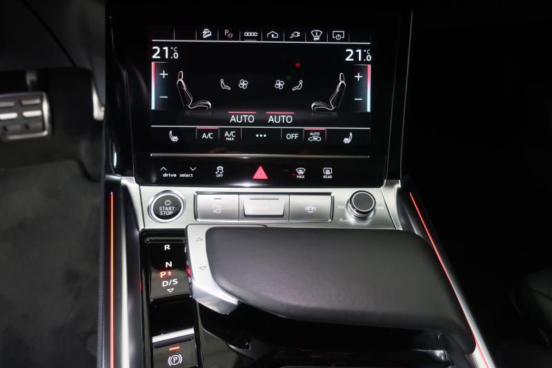 Audi Q8 55 e-tron quattro S line