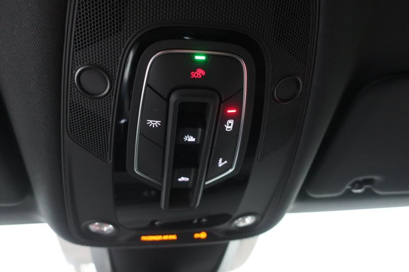 Audi Q8 55 e-tron quattro S line