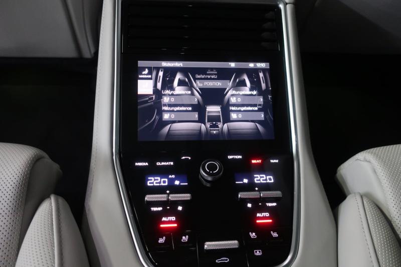 Porsche Panamera Turbo S E-Hybrid Executive