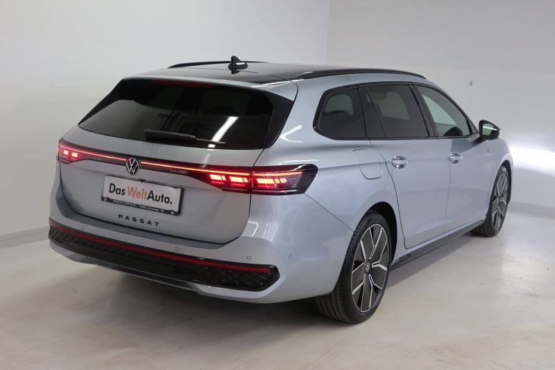 VW Passat Variant Sport TDI 4MOTION DSG