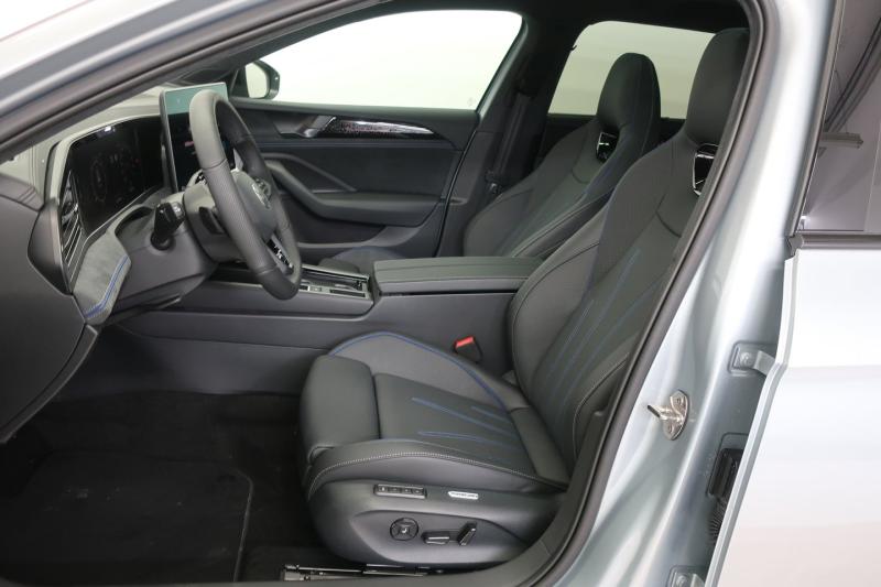 VW Passat Variant Sport TDI 4MOTION DSG