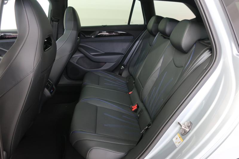 VW Passat Variant Sport TDI 4MOTION DSG